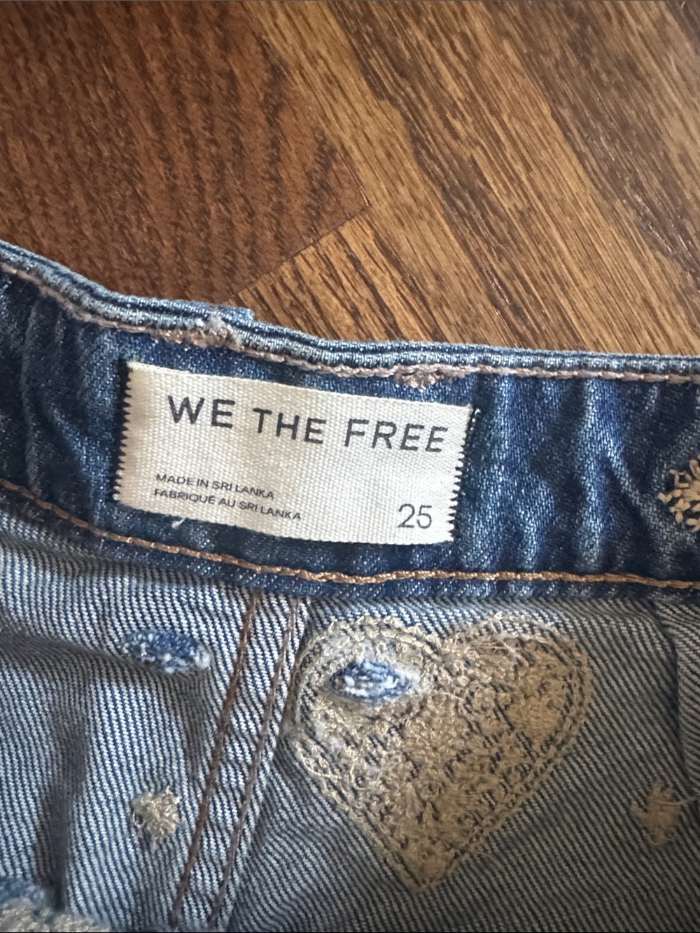 Free People Bettie Embroidered Denim Shorts NWOT - Picture 3 of 3